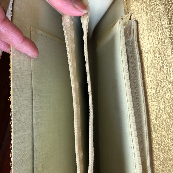 Purse - Picture 4 of 7